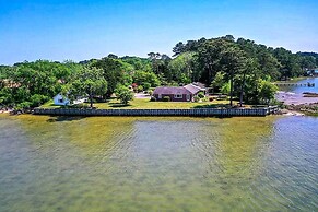 Bayfront Retreat w/ Game Room + Outdoor Pool!