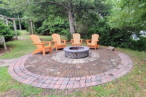 Bayfront Retreat w/ Game Room + Outdoor Pool!