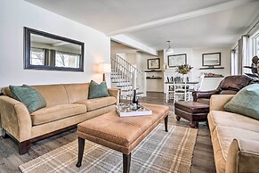 Cozy Plymouth Cottage w/ Medicine Lake View!