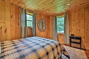 Private Chester Home w/ Deck, Mins to Skiing!