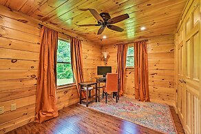 Private Chester Home w/ Deck, Mins to Skiing!