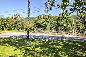 Manchester Center Retreat w/ Mtn View, Near Skiing