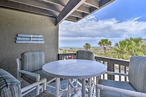 Ocean-view Fernandina Condo w/ Pool, Beach Access!