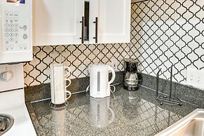 Walk to Beach: Home w/ Porch on Anna Maria Island!