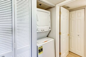 Walk to Beach: Home w/ Porch on Anna Maria Island!