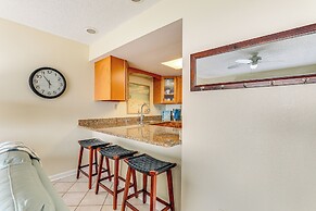 Pelican Cove Condo at Bradenton Beach w/ Pool!