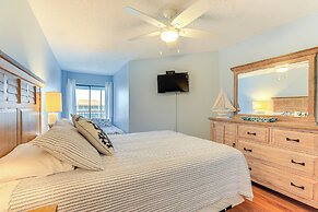 Pelican Cove Condo at Bradenton Beach w/ Pool!