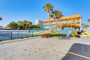 Pelican Cove Condo at Bradenton Beach w/ Pool!
