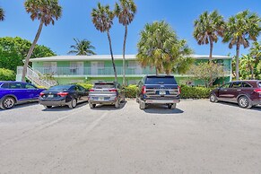 Gulf Getaway With Porch + Direct Beach Access!