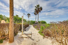 Gulf Getaway With Porch + Direct Beach Access!