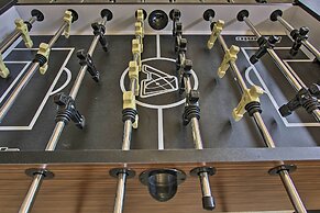 Bend Home w/ Patio + Fire Pits < 3 Mi to Dtwn