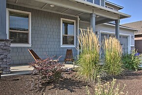 Bend Home w/ Patio + Fire Pits < 3 Mi to Dtwn