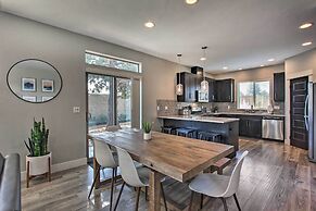 Bend Home w/ Patio + Fire Pits < 3 Mi to Dtwn