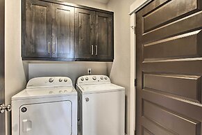 Bend Home w/ Patio + Fire Pits < 3 Mi to Dtwn