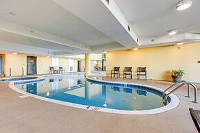 Dauphin Island Top-floor Condo w/ Resort Perks!