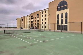 Dauphin Island Top-floor Condo w/ Resort Perks!