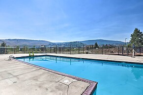The Inn at Silver Creek Resort Retreat w/ Balcony!