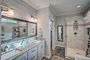 Quiet Fisherman's House w/ Hot Tub + Tropical Bar!