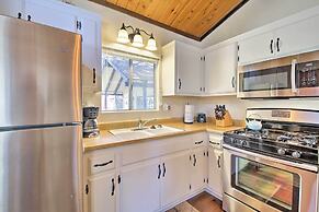 Cozy Cabin w/ Deck & Fireplace in Big Bear!