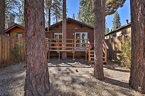 Cozy Cabin w/ Deck & Fireplace in Big Bear!