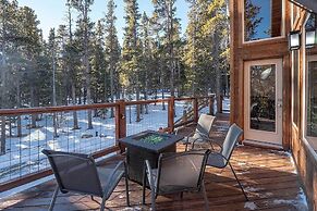 Luxury Mountain Getaway in Fairplay w/ Deck!