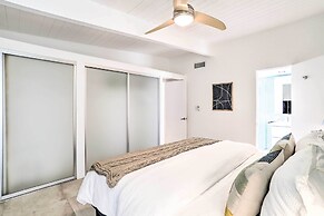 Pool & Mountain Views: Palm Springs Home!