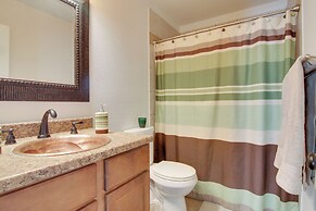 Cozy Colorado Springs Abode: 8 Mi to Downtown!