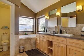 Cozy Colorado Springs Abode: 8 Mi to Downtown!