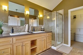 Cozy Colorado Springs Abode: 8 Mi to Downtown!