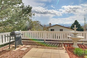 Cozy Colorado Springs Abode: 8 Mi to Downtown!