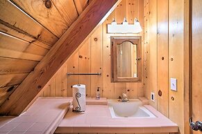 Running Springs Cabin w/ Large Deck + View!