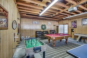 Chic Alpine Hideaway: Hiking, Skiing + Exploring!