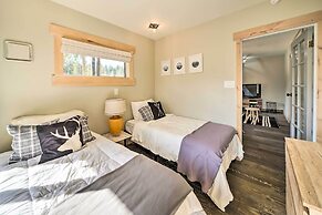 Chic Alpine Hideaway: Hiking, Skiing + Exploring!