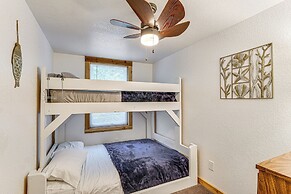 Lakefront Rocky Mount Main House w/ 3 Cabins!