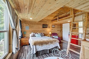 Lakefront Rocky Mount Main House w/ 3 Cabins!