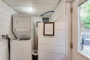 Lakefront Rocky Mount Main House w/ 3 Cabins!