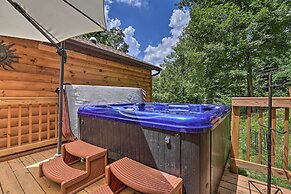 Butler Cabin on 19 Acres w/ Hot Tub & Fire Pit!