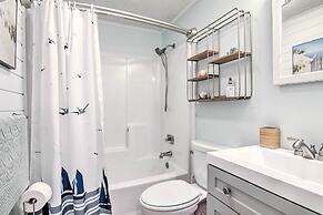 Walk to Maryland Beach: Coastal Condo w/ Balcony