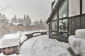 Vail Condo w/ Mtn View Deck - Steps to Ski Shuttle