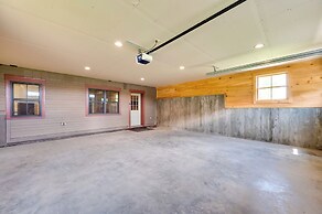 Hardwick Family Farmhouse on Vast Snowmobile Trail