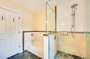 Hardwick Family Farmhouse on Vast Snowmobile Trail