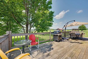 Hardwick Family Farmhouse on Vast Snowmobile Trail