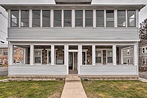 Lovely Stoughton Getaway Near Train Station!