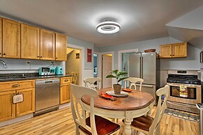 Lovely Stoughton Getaway Near Train Station!