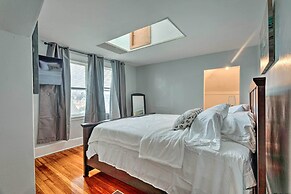 Lovely Stoughton Getaway Near Train Station!