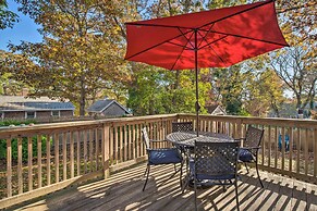 Cape Cod Cottage: Deck, Grill & Kayaks, Near Beach