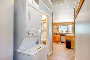 Contact Mountain Hideaway w/ Views & Porches!