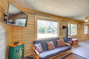 Contact Mountain Hideaway w/ Views & Porches!