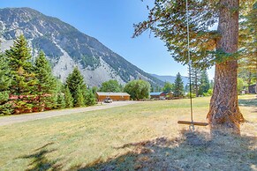 Contact Mountain Hideaway w/ Views & Porches!