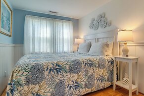 Walk to Craigville Beach: Cape Cod Gem w/ Patio